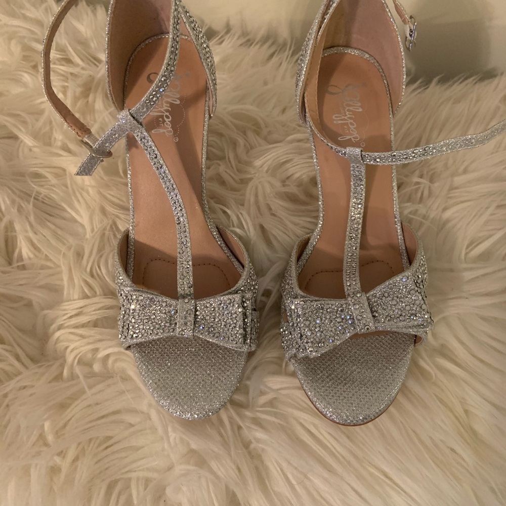 Formal heels